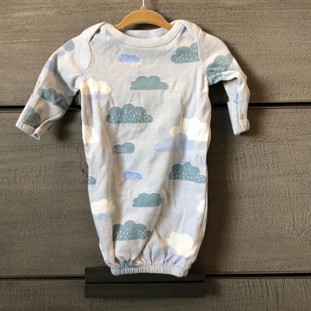 Cloud print night gown newborn